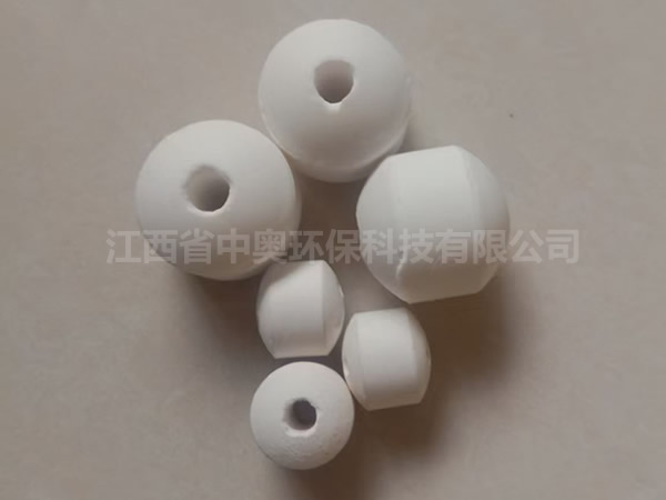 微孔瓷球